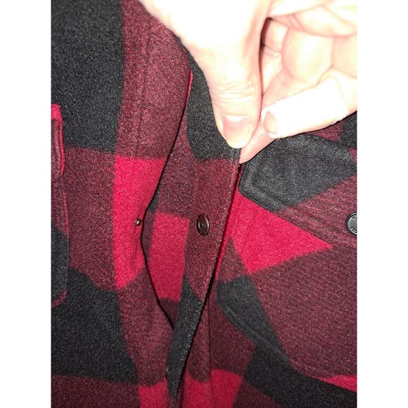 O'Neill Red and Black Plaid FLeece Button Up Shirt Size XL - Picture 4 of 9